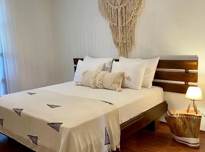 Отель Bumba House Кешме